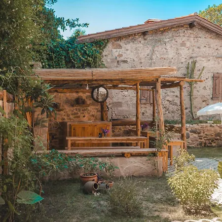 Adali Aparts Appartement *